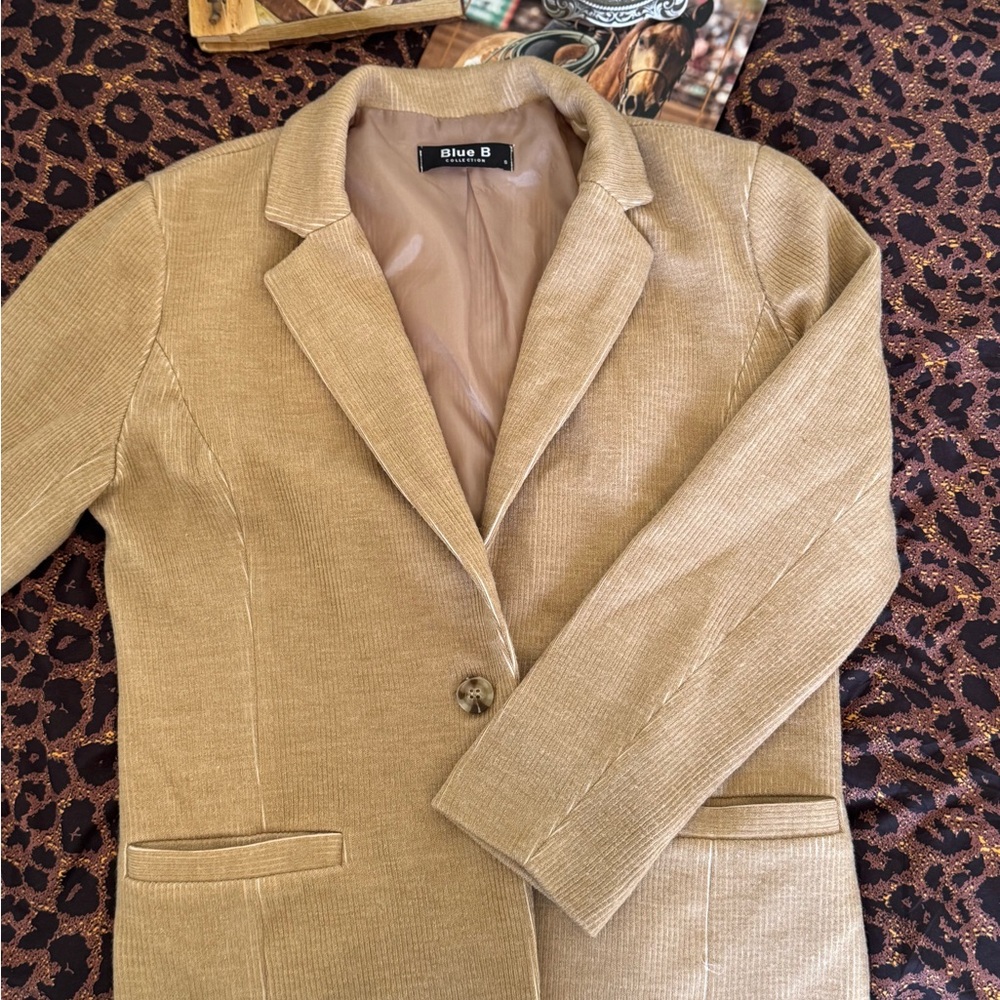 Cactus Cowgirl Oversized Corduroy Blazer in Tan